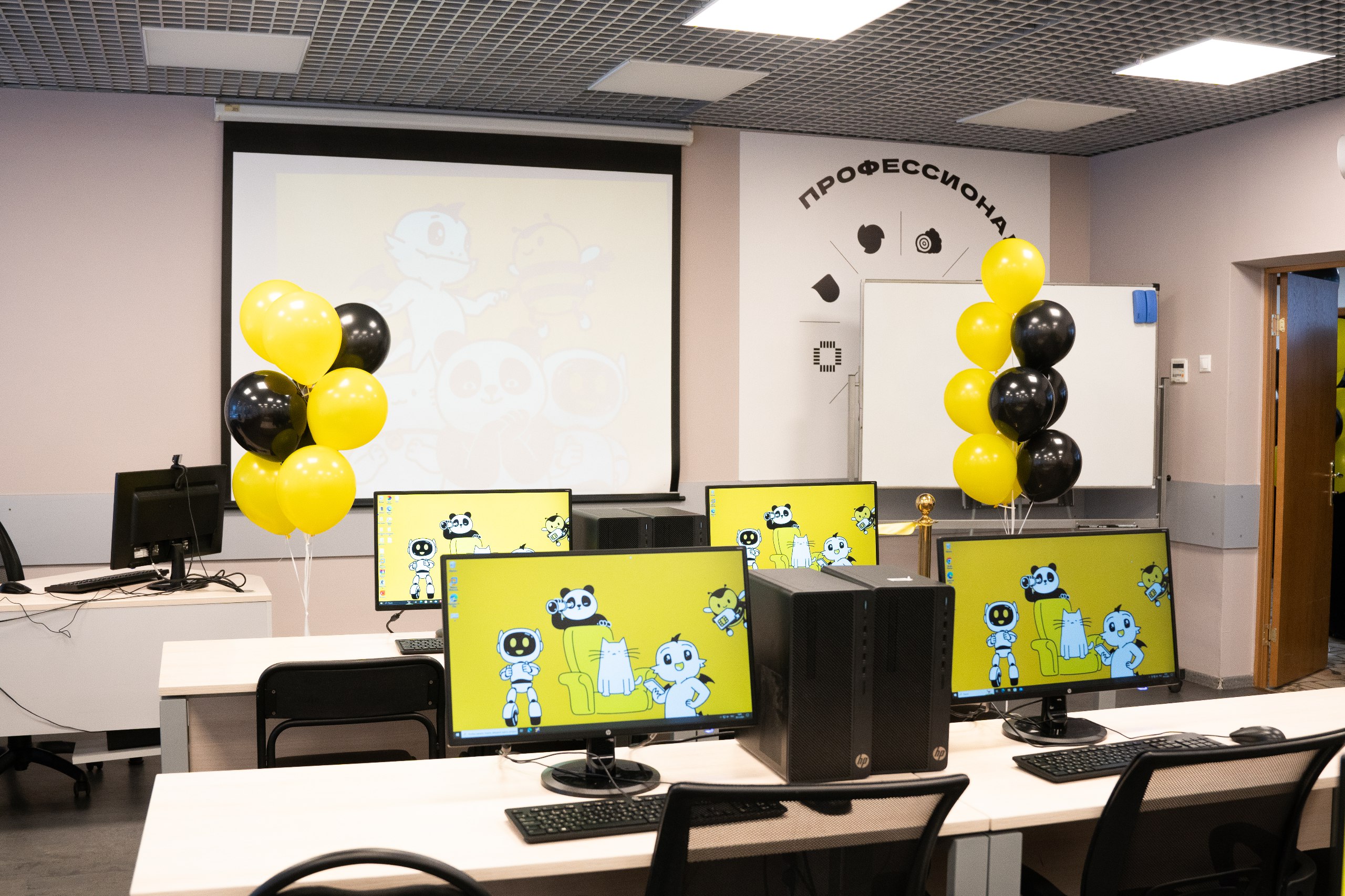 билайн открыл техническую лабораторию на базе Московского приборостроительного техникума РЭУ им. Плеханова