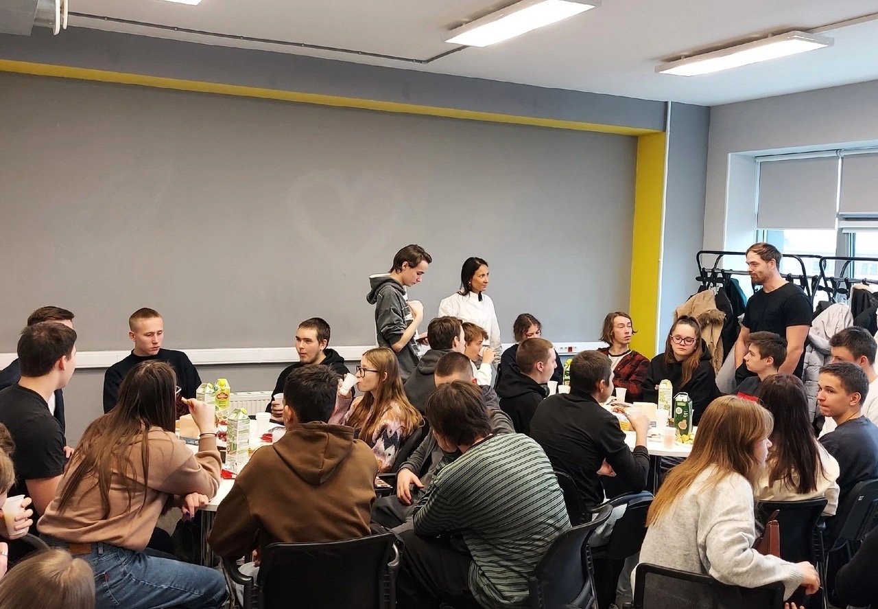 Студентам показали, как устроено «сердце» клиентской поддержки билайна