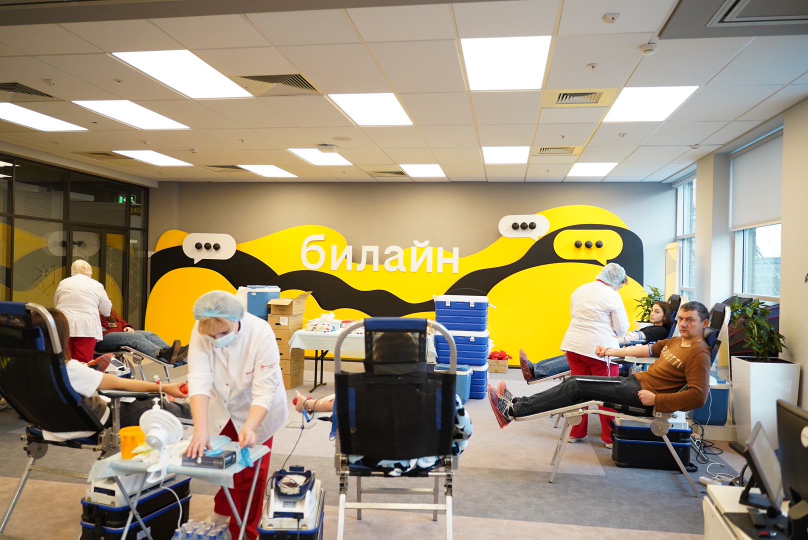 «Главное — сделать первый шаг»: истории Почетных доноров в билайне