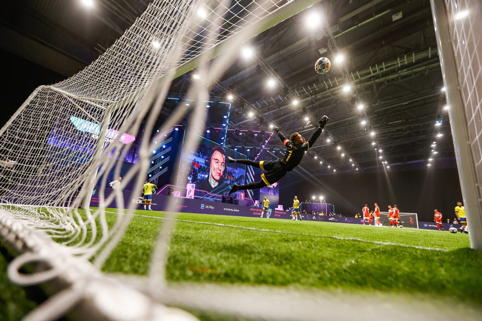 Баскетбол, футбол или хоккей — чьи фанаты чаще делились эмоциями в интернете на «Играх Будущего»