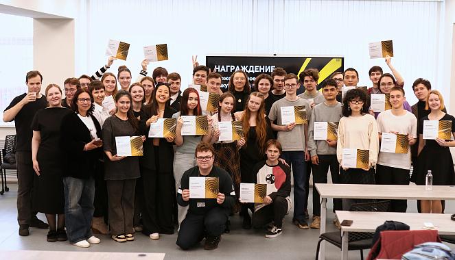 Экскурсии, подкасты и цифровая безопасность: большой дайджест по работе с молодежью